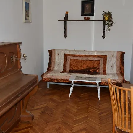 W Objeciu Neptuna Apartment